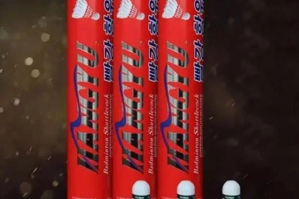 职业拳击次中量级恩尼斯卫冕与克劳福德挑战分析拳坛新格局